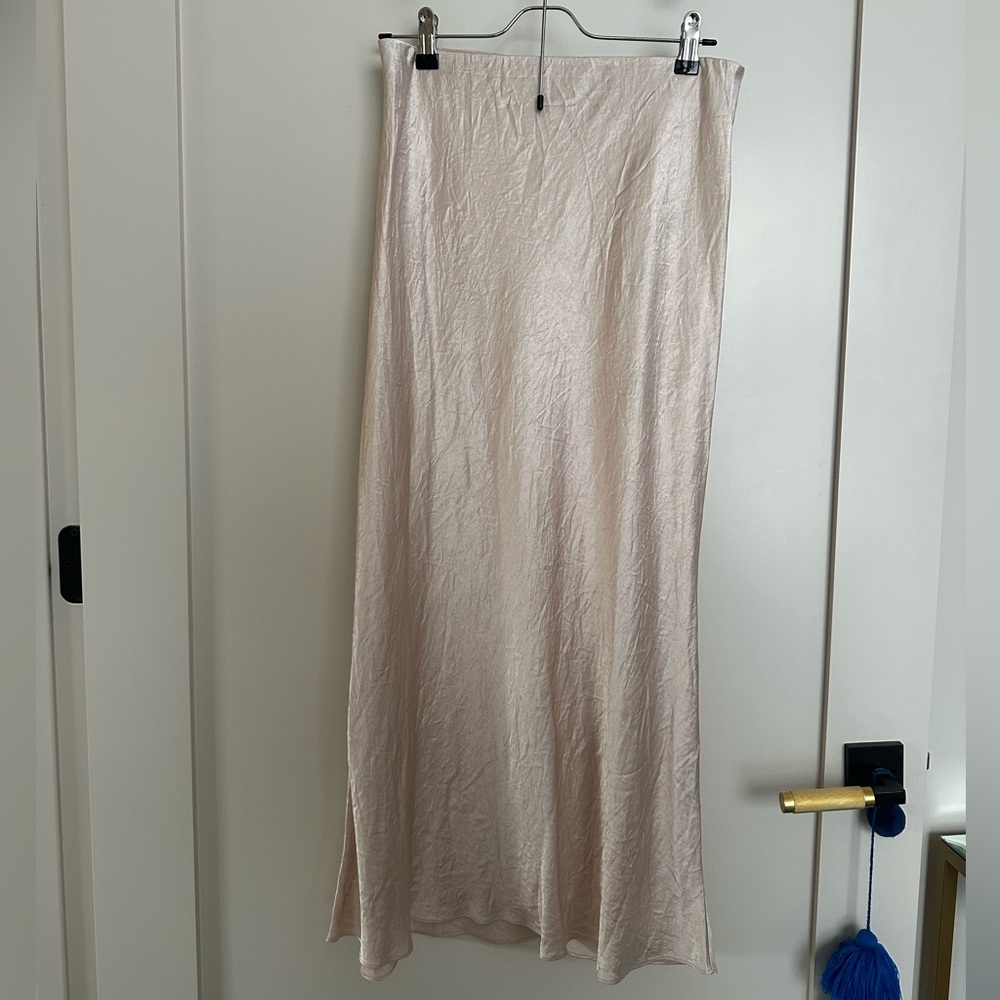 Aritzia Babaton light pink midi slip skirt